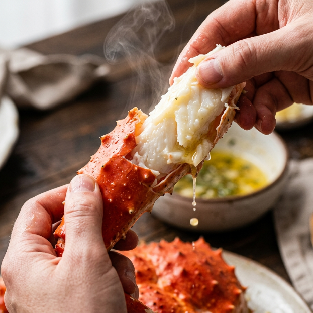 Huge Alaskan King Crab Legs – Crack Open Pure Deliciousness